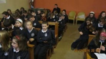 School christmas carol service 2014 015
